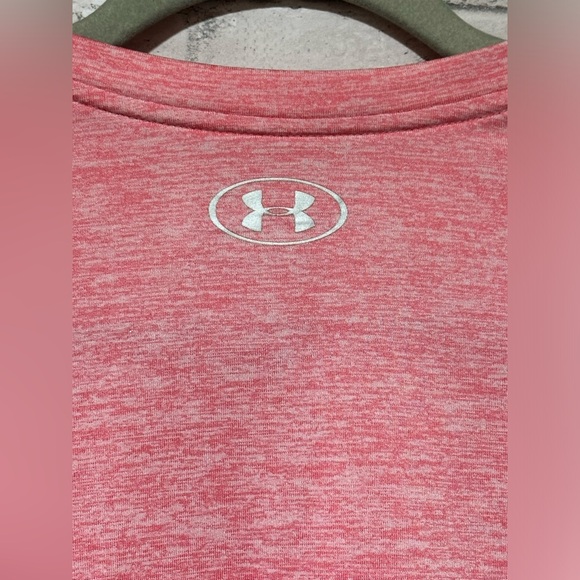 Under Armour Tech Short Sleeve Heat Gear Loose V-Nevk TShirt Size Large (L) - Picture 5 of 5